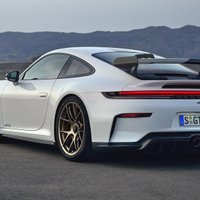 Sacīkšu trasei un ikdienai – "Porsche" prezentējis jauno "911 GT3"