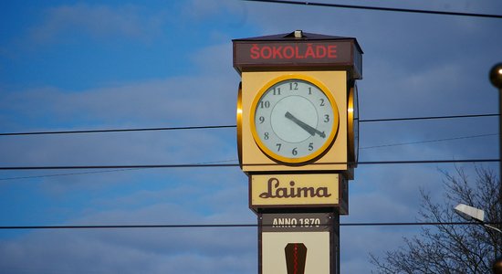 'Laimai' un 'NP Foods' uzbrūk reideri; apķīlāti vairāki uzņēmumu konti