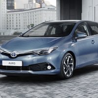 'Toyota' atjauninājusi 'Auris' modeļu saimi