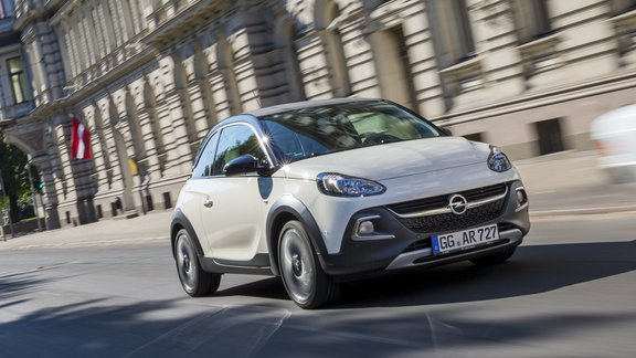 Opel Adam Rocks