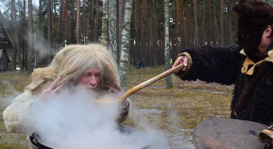 Aicina maskoties un svinēt Meteni Brīvdabas muzejā