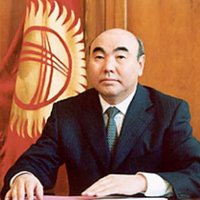 Экс-президента Кыргызстана Аскара Акаева доставили в Бишкек