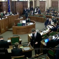 Бюджет на 2017 год принят: депутаты Сейма бились почти 20 часов