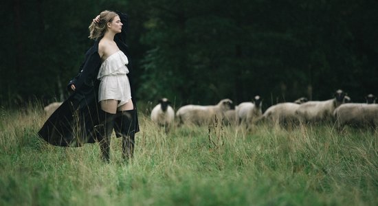 Foto: 'Kūsiņš' atgriežas ar jaunu lina apakšveļas kolekciju