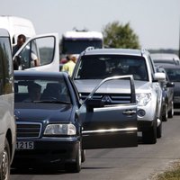 Lielo sastrēgumu dēļ ērtākai iebraukšanai Jūrmalā aicina izmanot mobilos pakalpojumus