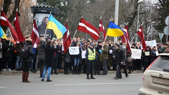 Pikets Ukrainas atbalstam pie Krievijas vēstniecības Rīgā - 48