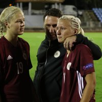 Latvijas futbolistes izlaiž vadību pret Slovākiju un piekāpjas EČ kvalifikācijas spēlē