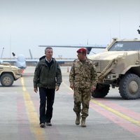 NATO spēki pagaidām nepametīs Afganistānu