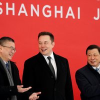 'Tesla' sāks rūpnīcas celtniecību Šanhajā