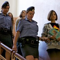 Krievijas prezidenta Cilvēktiesību padome: sods 'Pussy Riot' dalībniecēm ir pārāk bargs