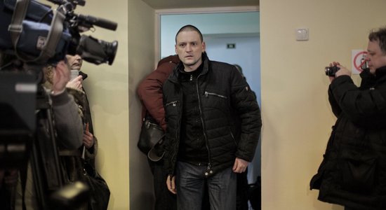 Krievijas opozīcijas līderis Udaļcovs cietumā pieteicis badastreiku