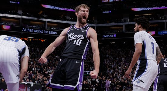 Lietuvietim Sabonim iespaidīgs 22+23+12 'triple-double' NBA mačā