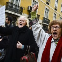 Demonstrācija pret taupības pasākumiem Briselē pulcē tūkstošiem cilvēku