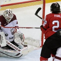 Великолепная игра Масальского принесла Латвии первую победу на чемпионате мира