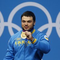 Plēsnieka svara kategorijā startējušajam olimpiskajam čempionam Torohtijam oficiāli atņem titulu