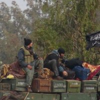 Laikraksts: Sīrijas nemiernieku un džihādistu nesaskaņas draud pāraugt bruņotā cīņā