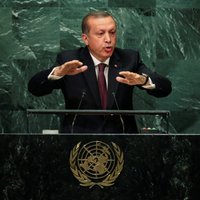 Erdogans ANO aicina sabiedrību vērsties pret Fetullu Gilenu