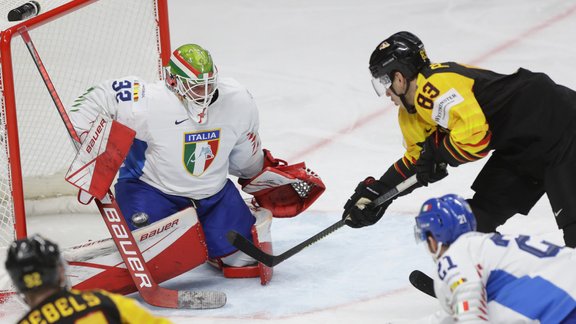 Hokejs, pasaules čempionāts Rīgā: Vācija - Itālija - 1