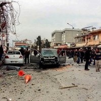 No Sīrijas ar raķetēm apšaudīta vēl viena Turcijas pierobežas pilsēta