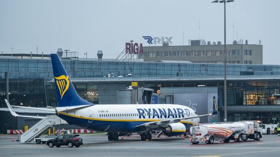 rix lidosta riga ryanair