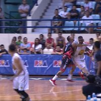 Video: Bijušais NBA spēlētājs Džounss ‘noraujas’ par rupjību Filipīnās