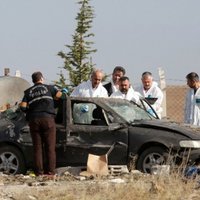 Turcijā policijas operācijas laikā uzspridzinās divi pašnāvnieki