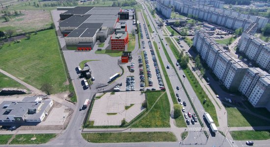 Foto: 'Rimi' investē 75 miljonus un Rīgā būvēs milzīgu loģistikas centru