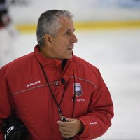 LHF spriedīs par Sanda Ozoliņa lomu Latvijas hokeja izlasē, apgalvo Hārtlijs