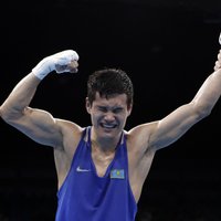 Kazahstānas bokseris iegūst zelta medaļu svara kategorijā līdz 69 kg