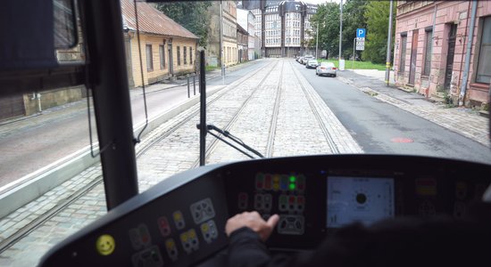 Rīgā 7. tramvaju maršrutā turpmāk brauks arī zemās grīdas tramvaji