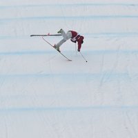 Smagu kritienu frīstaila 'slopestyle' sacensībās piedzīvo kanādiete Cubota