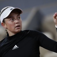 Ostapenko ar zaudējumu dubultspēlēs izstājas no 'French Open' dubultspēļu turnīra