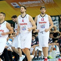 Arī Slovēnija un Spānija sasniedz Pasaules kausa basketbolā ceturtdaļfinālu