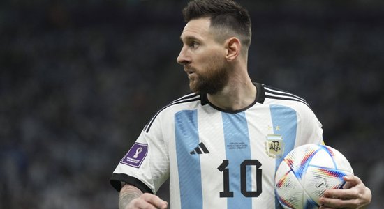Mesi gūst 109. vārtus Argentīnas izlasē un ieved komandu "Copa America" finālā