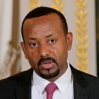 Etiopijas premjers aicina civiliedzīvotājus pievienoties cīņai pret Tigrajas kaujiniekiem
