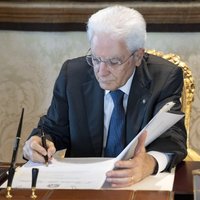 Itālijas prezidents atlaiž parlamentu, tiks rīkotas pirmstermiņa vēlēšanas