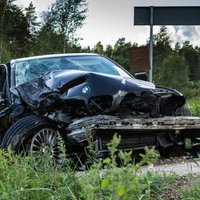 CSDD e-pakalpojumos varēs uzzināt, vai Latvijā reģistrētais auto bijis nopietnā avārijā