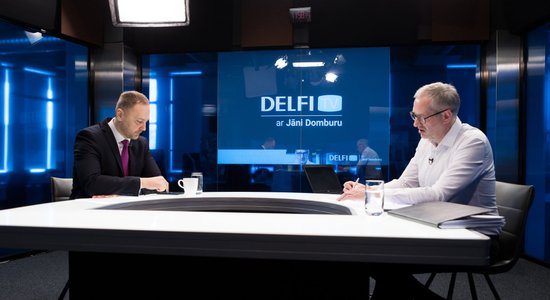 'Delfi TV ar Jāni Domburu' atbild iekšlietu ministrs Sandis Ģirģens. Pilns ieraksts