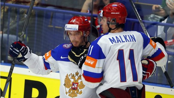 Sergei Mozyakin and Yevgeni Malkin