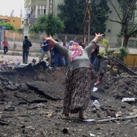 Sprādzienu upuru skaits Turcijā pieaudzis līdz 43; vaino Sīrijas specdienestus (jaunākie foto)