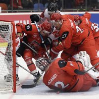 Cibuļskim rezultatīva piespēlē zaudētā IIHF Čempionu līgas finālmačā