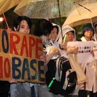 Japānā apturēta ASV militārās bāzes celtniecība Okinavā