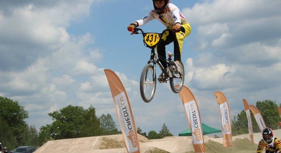 'SMScredit.lv BMX čempionāta' Valmieras posms pulcē dalībnieku rekordskaitu