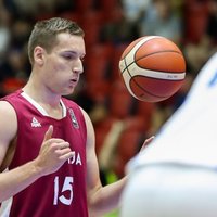 Latvijas U-20 izlases centrs Čavars pievienojas Pasečņika klubam