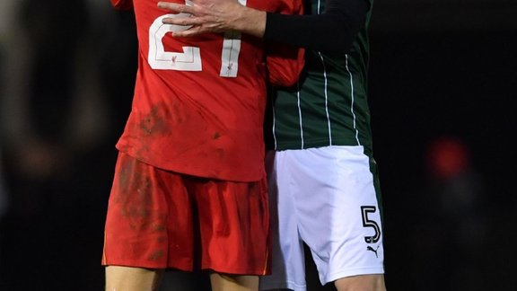 Plymouth Nauris Bulvitis, Liverpool midfielder Lucas Leiva 