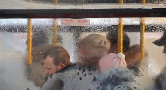 No pirmdienas Rīgā mainīsies vairāku sabiedriskā transporta pieturu nosaukumi