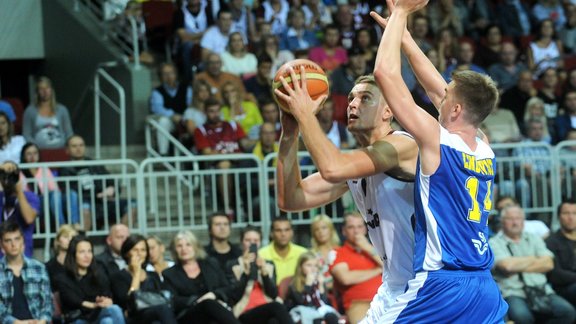 Eiropas čempionāta kvalifikācijas turnīra spēle basketbolā Latvija - Zviedrija - 21