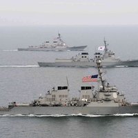 Южная Корея выводит в море ракетные эсминцы