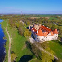 Piecas pilis Latvijā, kas piedāvā izstaigāt savas greznās telpas virtuāli