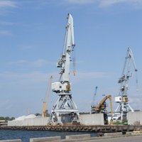 Latvijas ostās deviņos mēnešos pārkrauj par 12,9% mazāk kravu